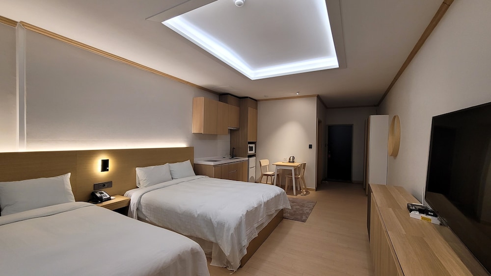 Business Twin Room