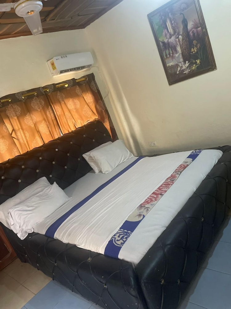 Economy Double Room Single Use, Patio photo 1