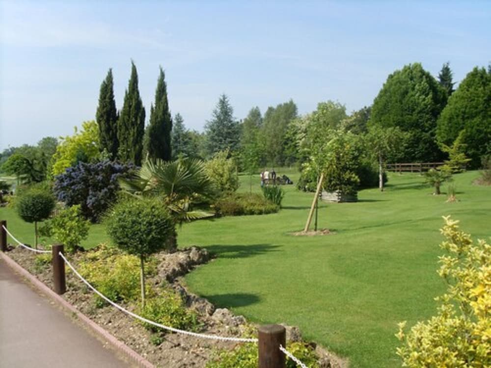 Double or Twin Room, Golf Area - Photo 4