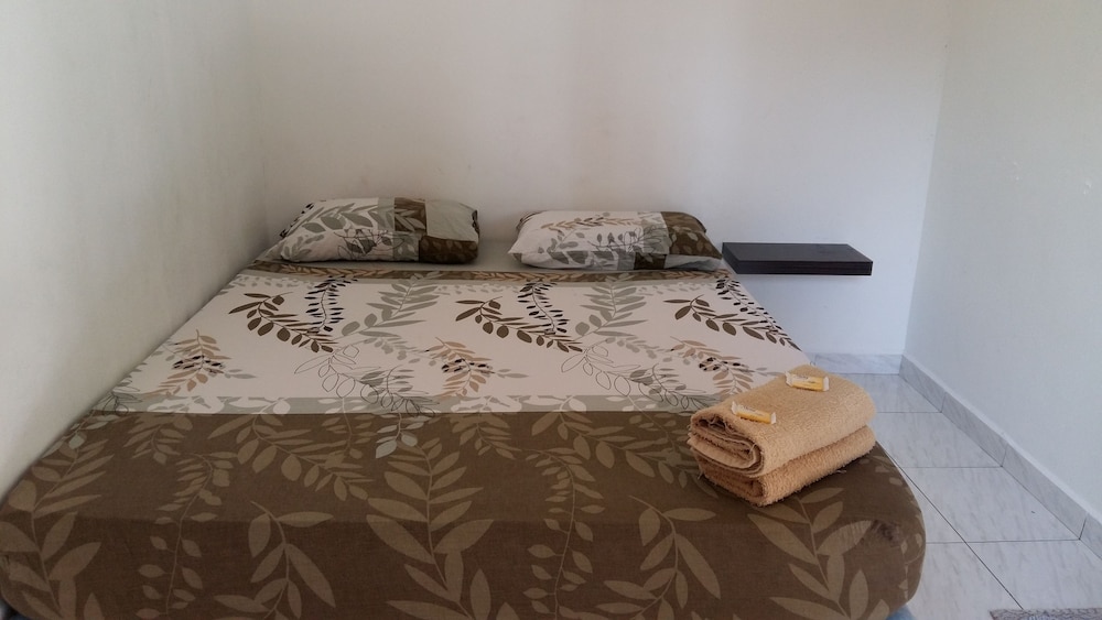 Standard Double Room (Fan) photo 2