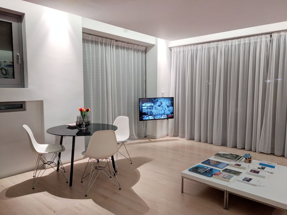 Deluxe Apartment (A2) photo 2