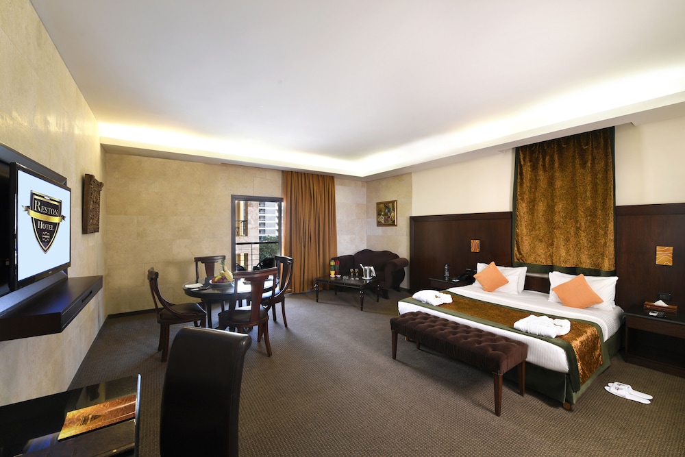 Deluxe Double Room - Photo 1
