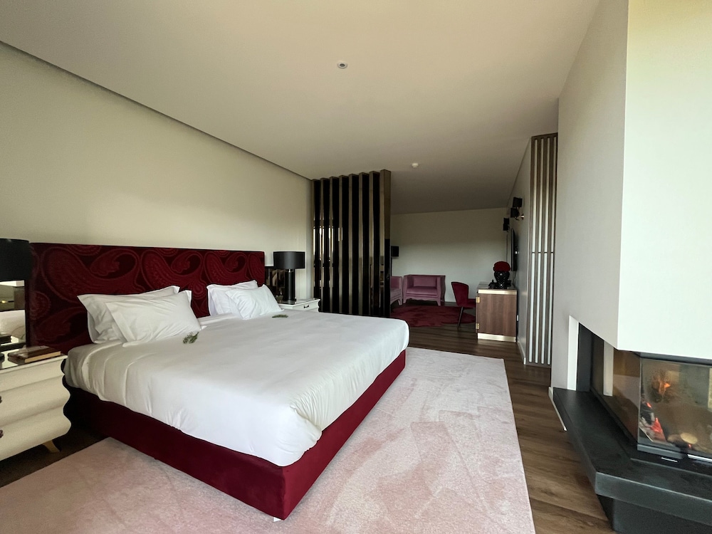 Romantic Studio Suite photo 3
