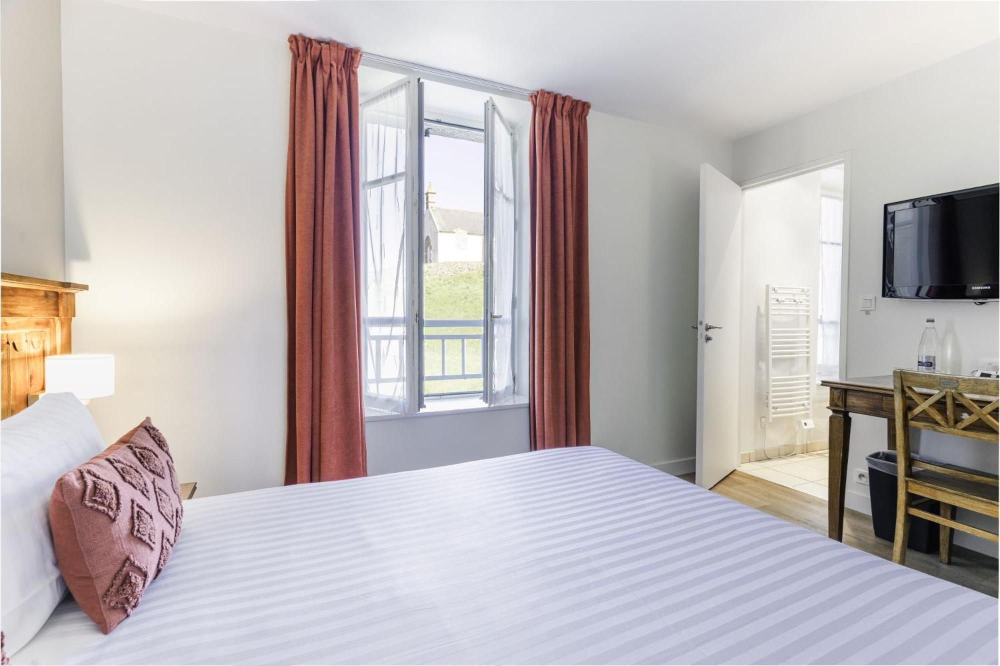 Double Room - Photo 2