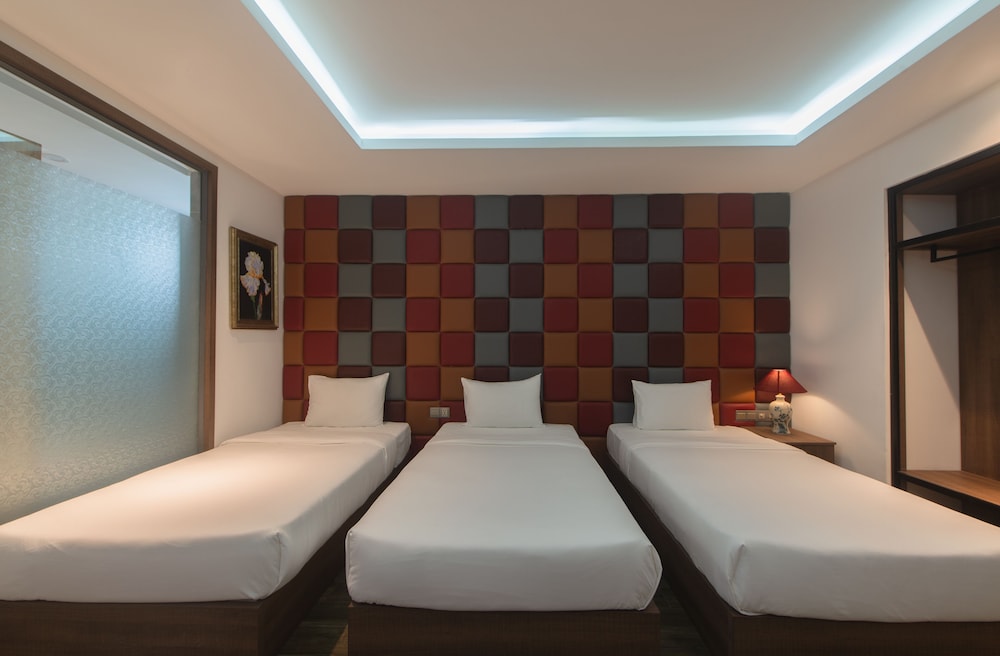 Family Triple Room - Photo 1
