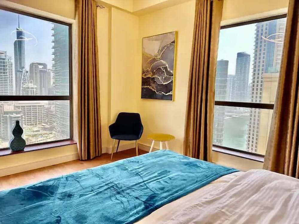 Luxury Apartment, 2 Bedrooms, Marina View photo 3
