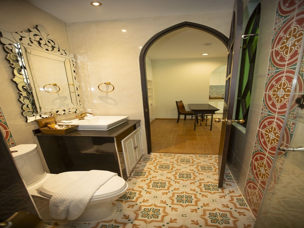 Premier Twin Room photo 3