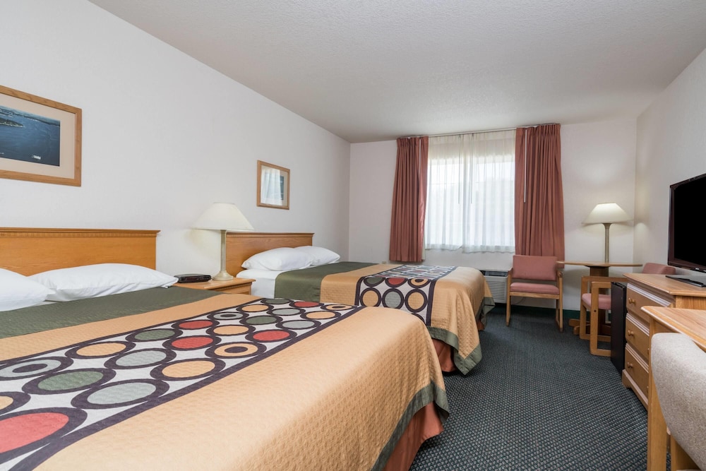 Suite, Non Smoking, Refrigerator & Microwave (2 Queen & 1 SofaBed)