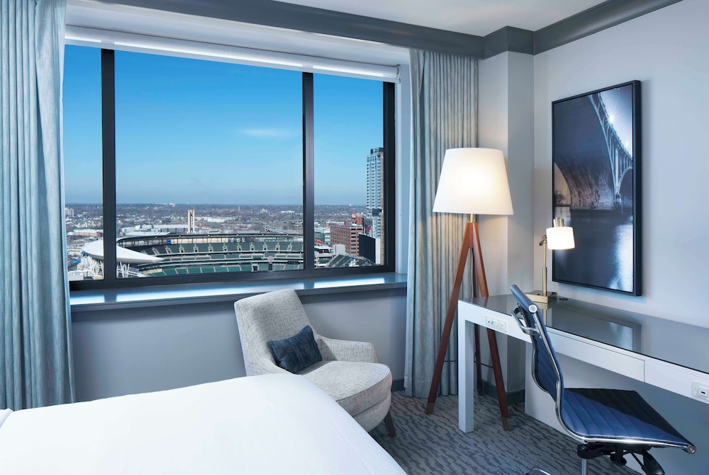 Deluxe Room, 2 Queen Beds (Landmark View) - Photo 1