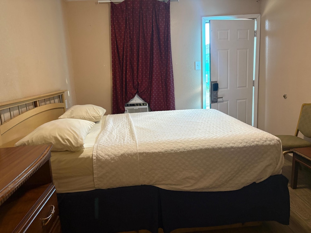 Room, 1 Queen Bed, Non Smoking