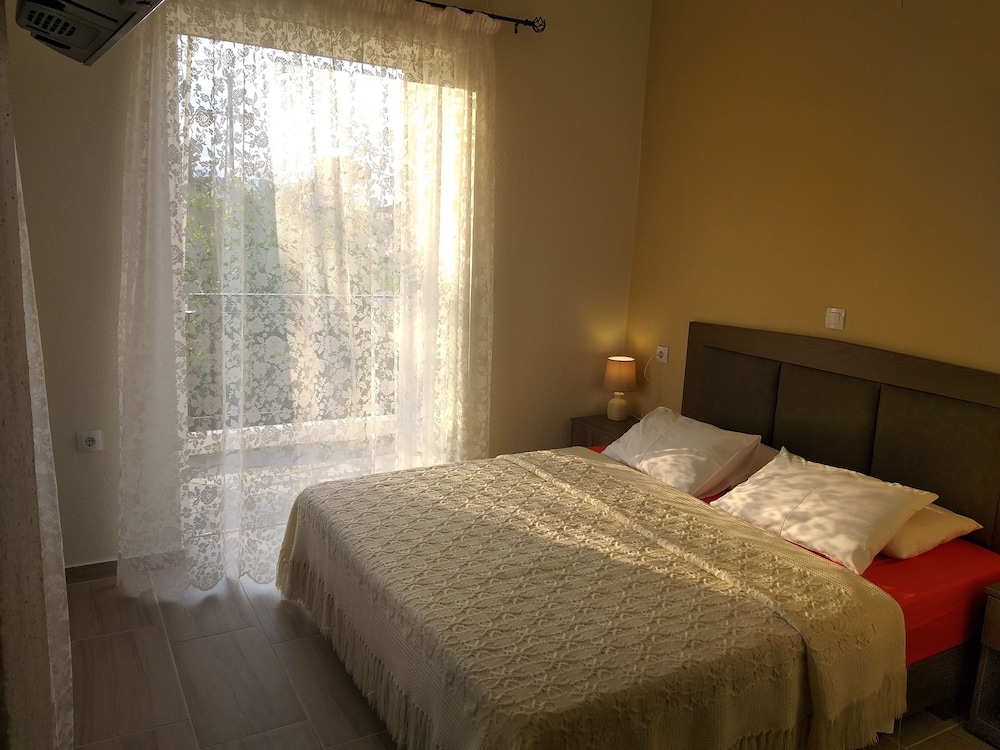Double or Twin Room photo 1
