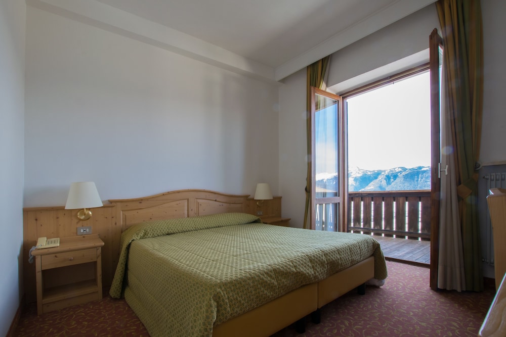 Superior Room photo 2