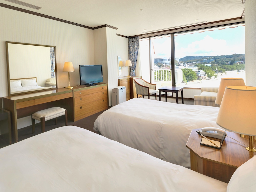 Twin Room with Ocean View - Non-Smoking - Photo 3