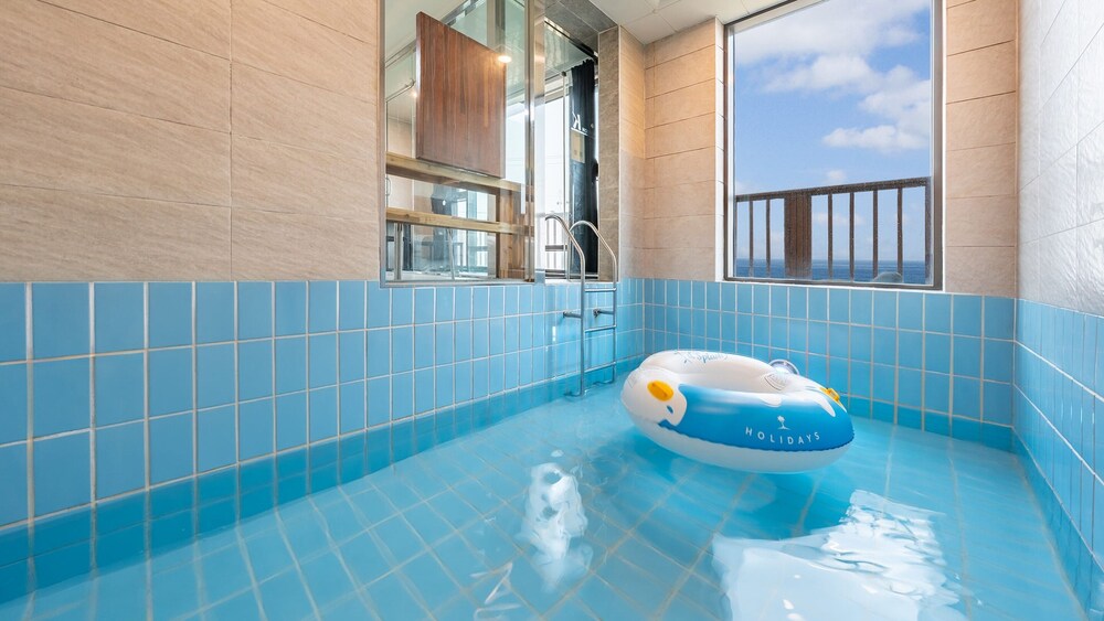Basic Room, 1 Bedroom (A 101 (Ocean View, No pool uses))