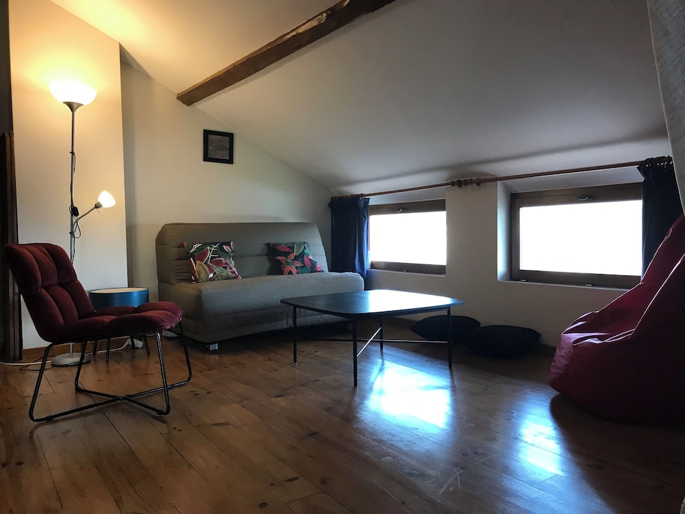 Family Cottage, 3 Bedrooms, Hill View photo 1