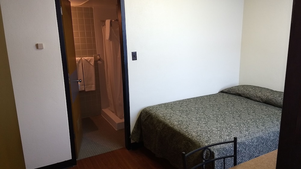 Standard Room, 1 Double Bed, Private Bathroom photo 3