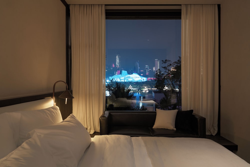 Deluxe Room, Patio, River View