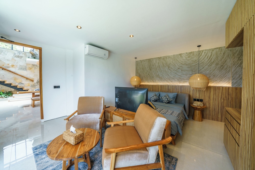 Luxury Villa photo 1