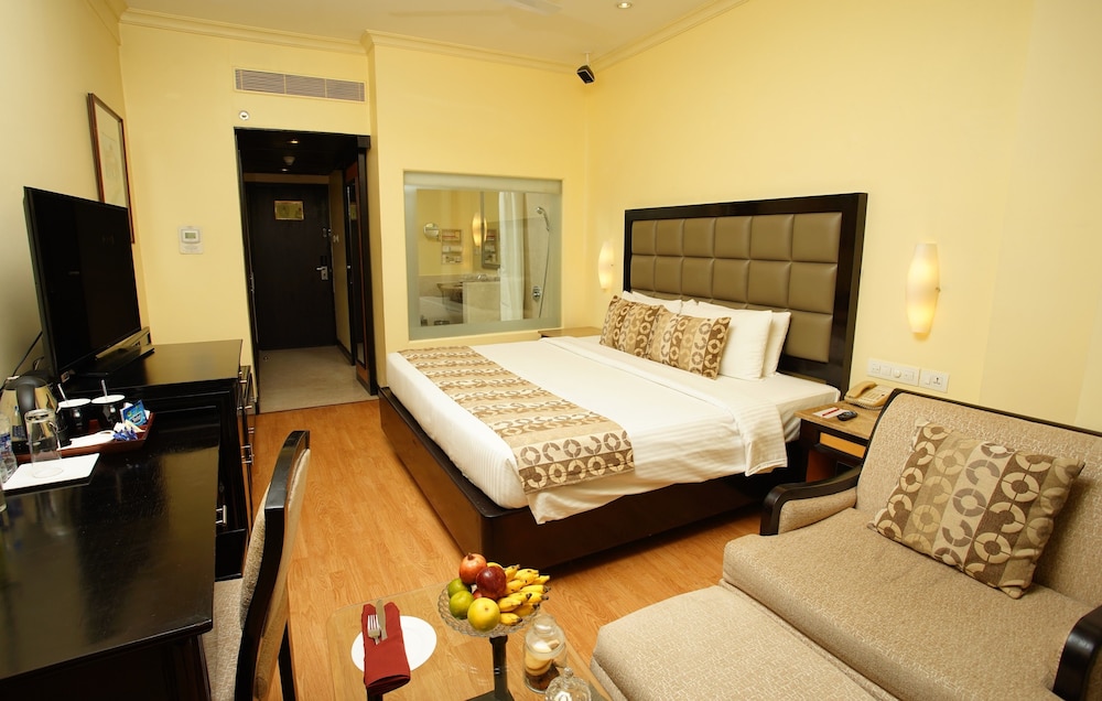 Executive Room, 1 Queen Bed, Sea View - Photo 1