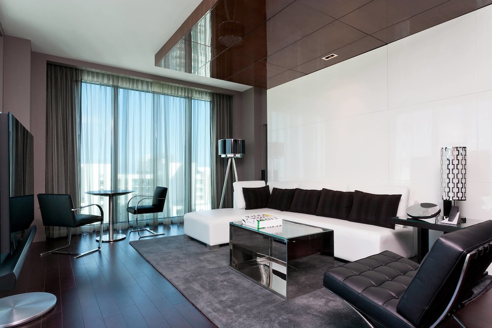 Suite, 1 Bedroom, Corner