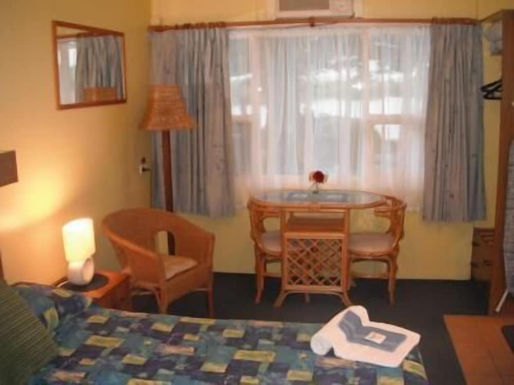 Twin Room, Lake View photo 2