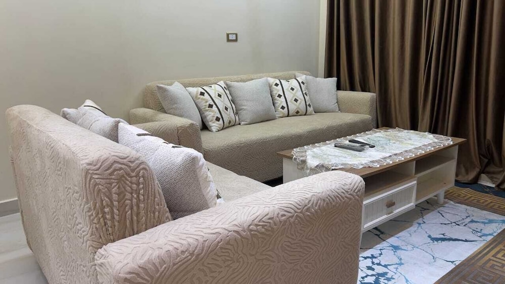 Family Apartment, 3 Bedrooms, Sea View