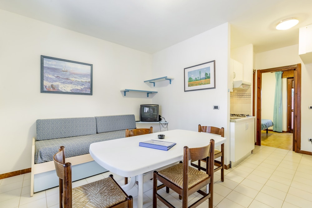 Apartment, 1 Bedroom (for four people, Silver) photo 3