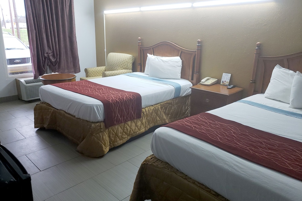 Room, 2 Double Beds photo 2