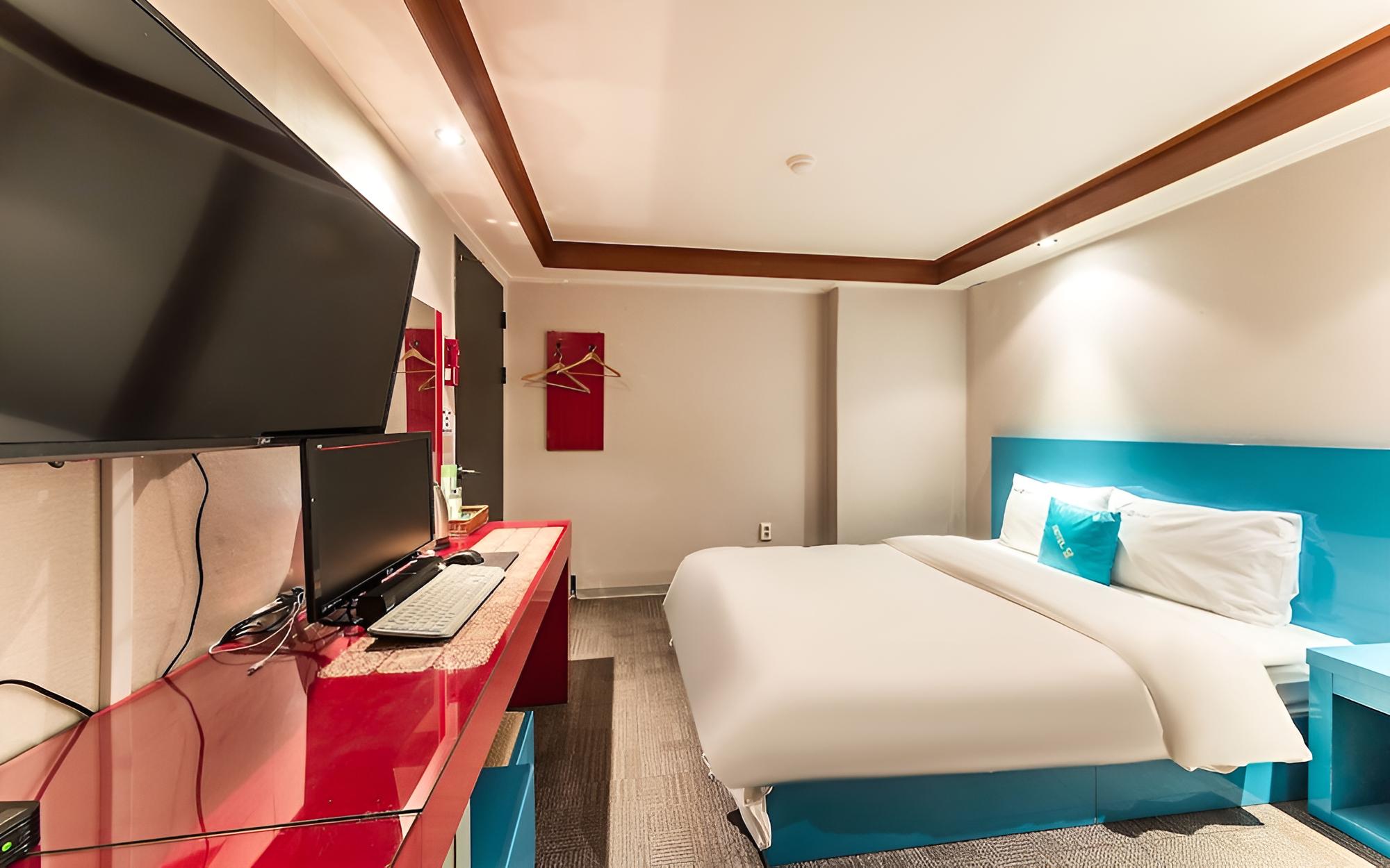 Room (Standard Room) - Photo 6