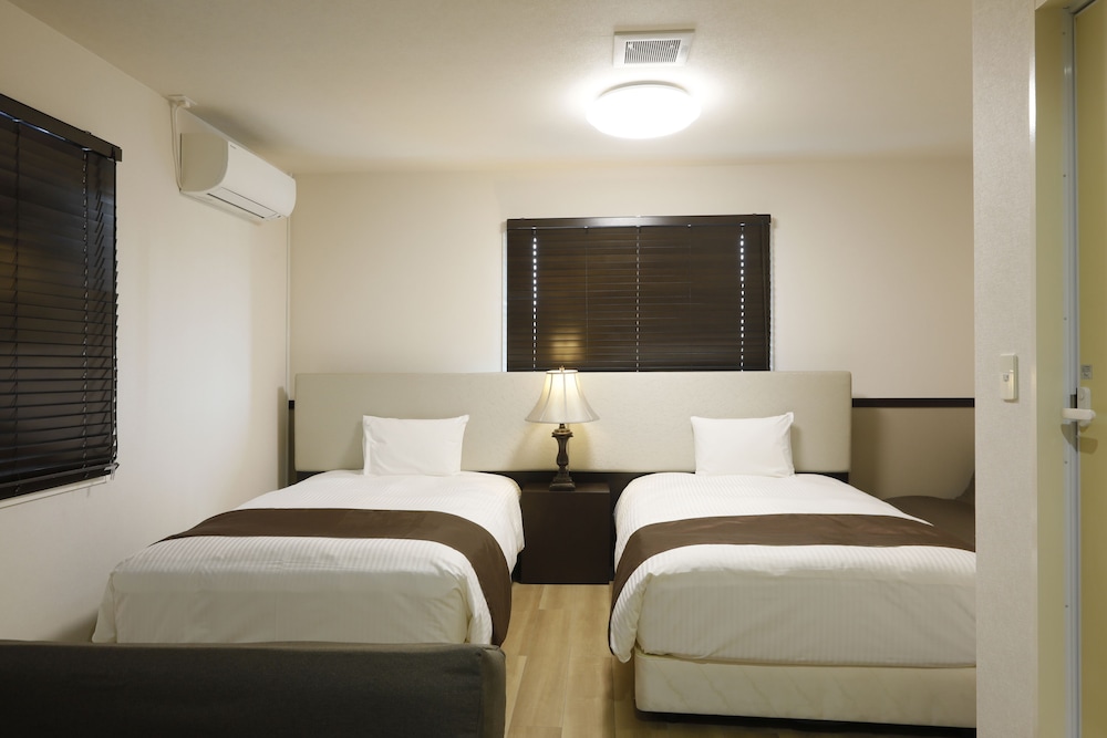 Premier Twin Room, Non Smoking (A)