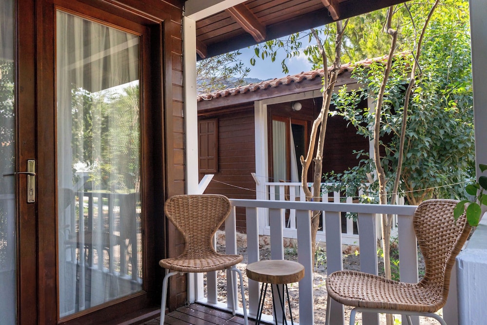 Comfort Triple Room, 2 Bedrooms, Courtyard View photo 3