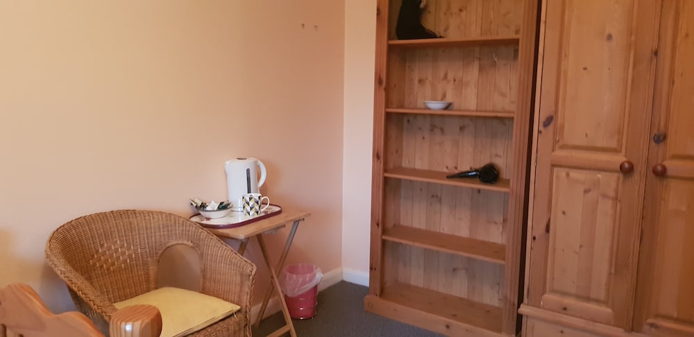 Single Room photo 2