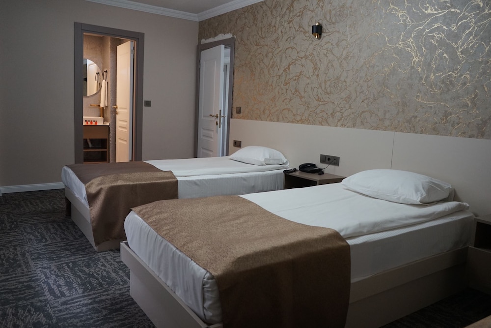 Standard Room, 3 Twin Beds
