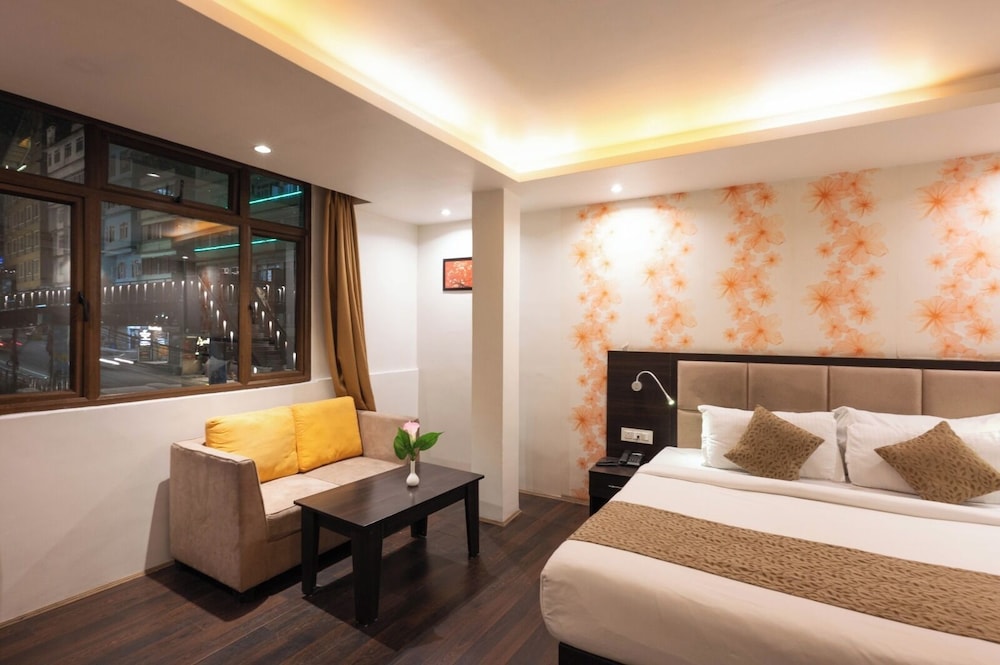 Deluxe Room, City View