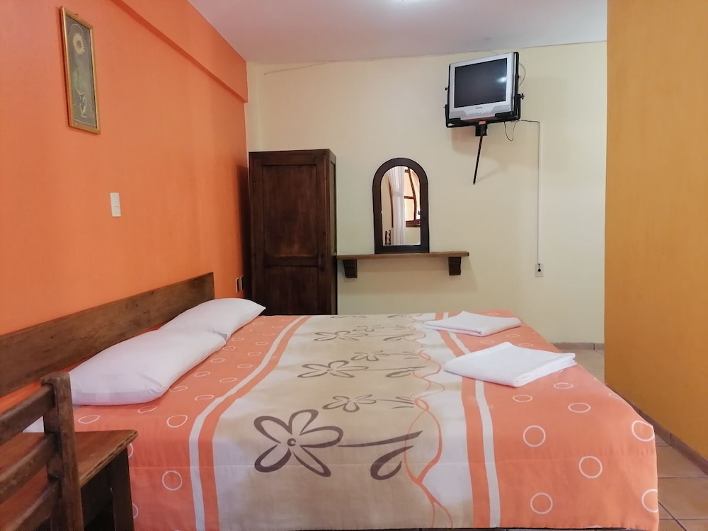 Room, 1 King Bed, Ensuite