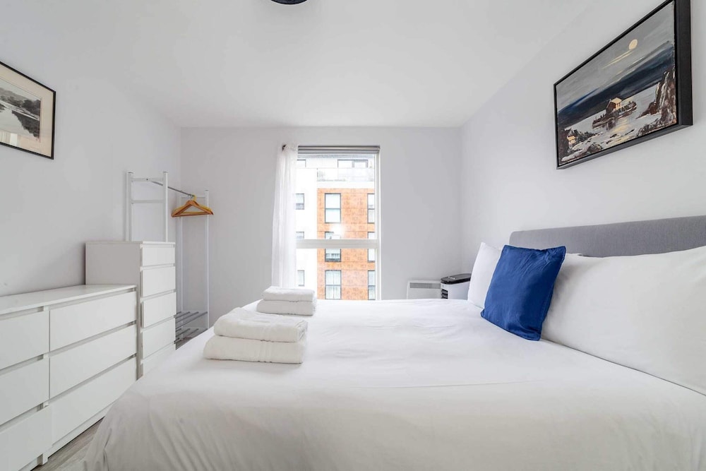 Basic Apartment photo 2