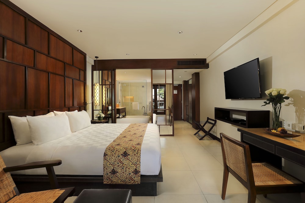 Deluxe Lagoon View Room - Photo 3