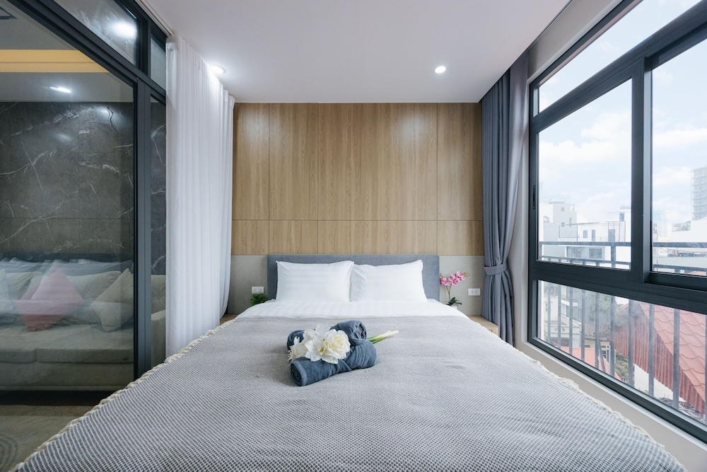 Deluxe Studio, Balcony, Courtyard View