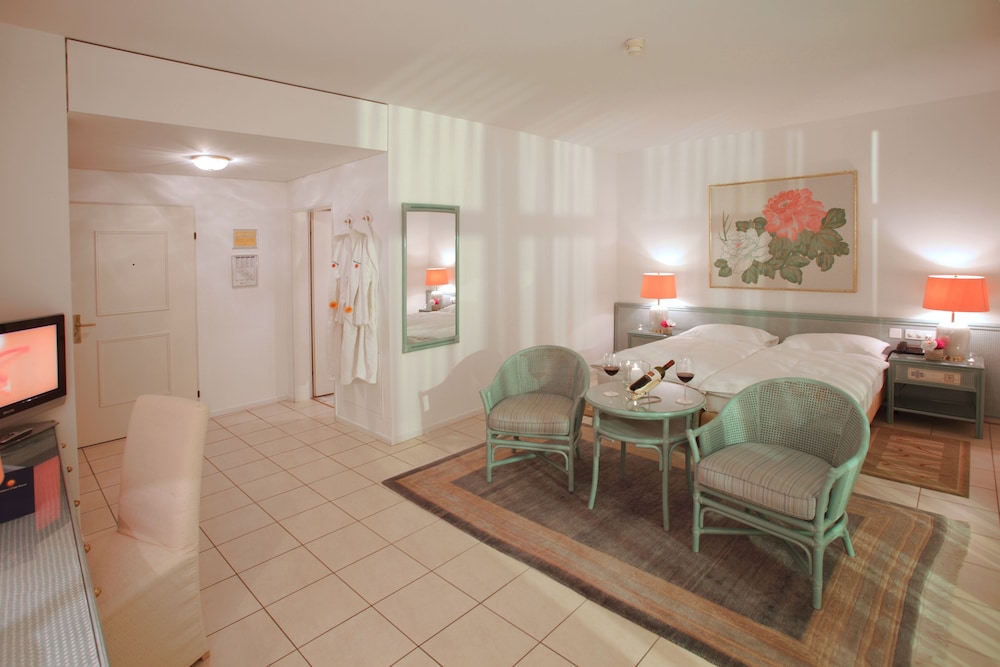 Deluxe Double Room - Photo 3