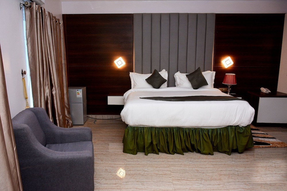Deluxe Room, City View photo 3