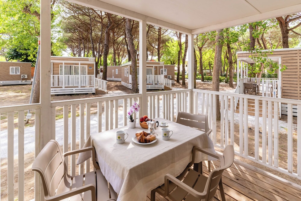 Superior Mobile Home, Garden View