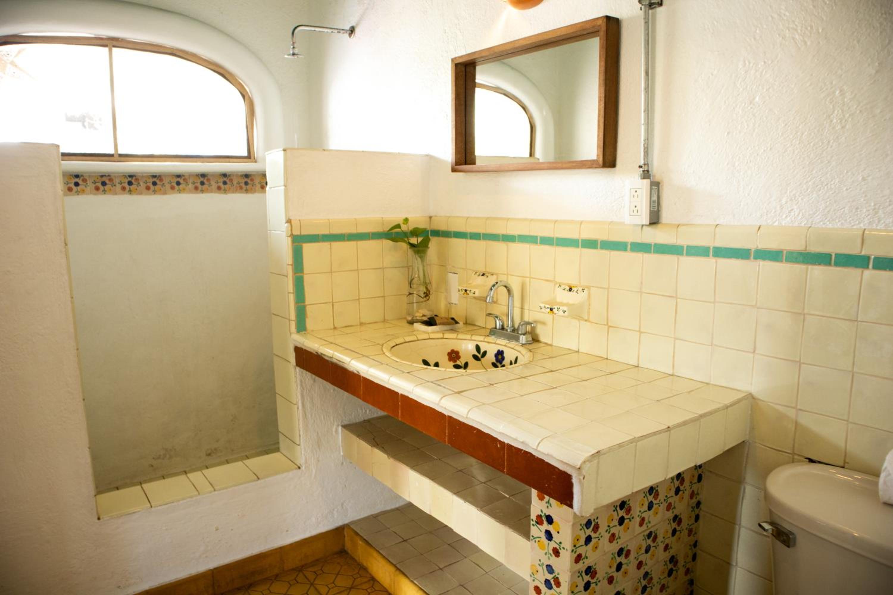 Triple Room with City View - Photo 20