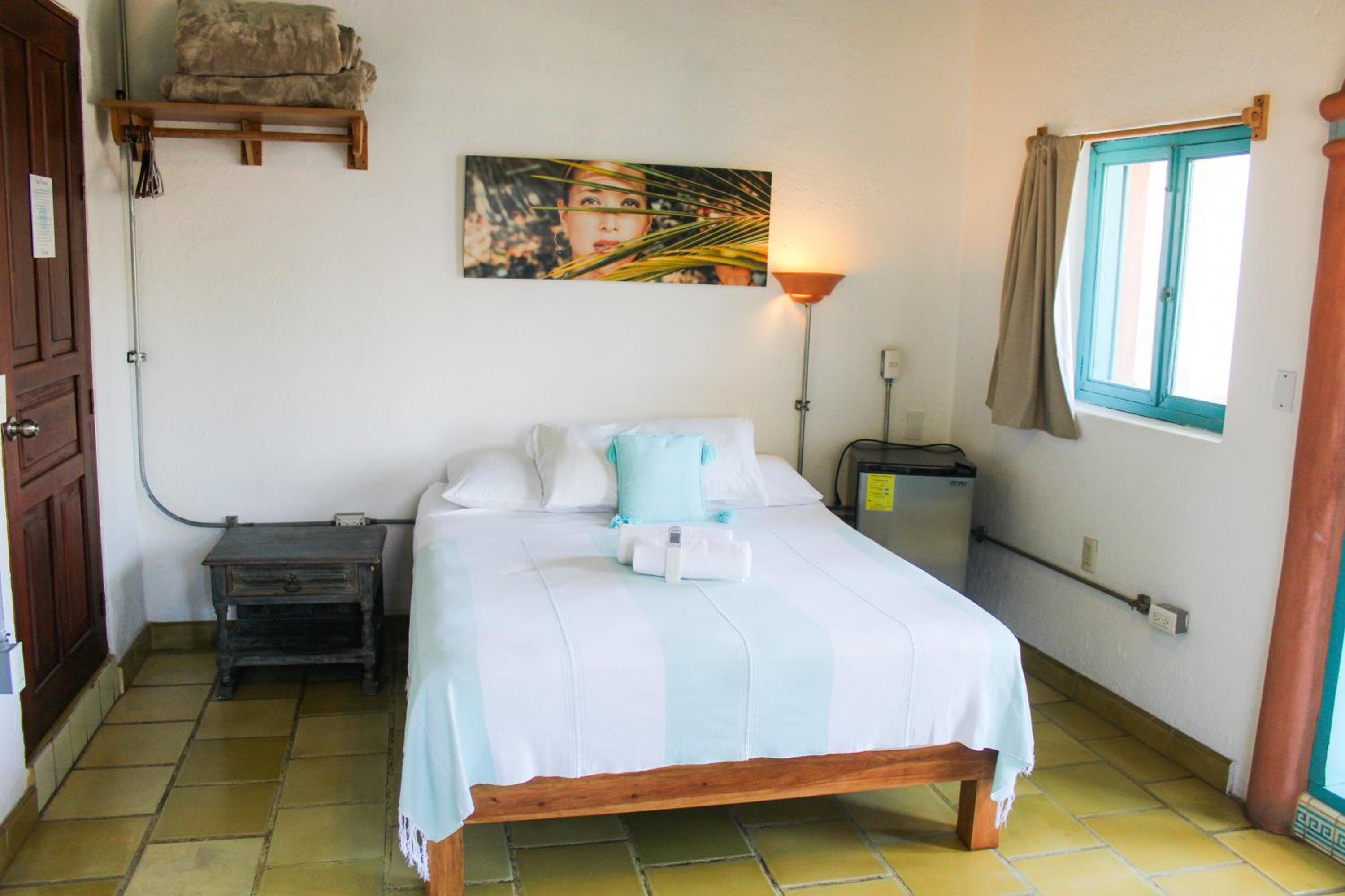 Triple Room with City View - Photo 15