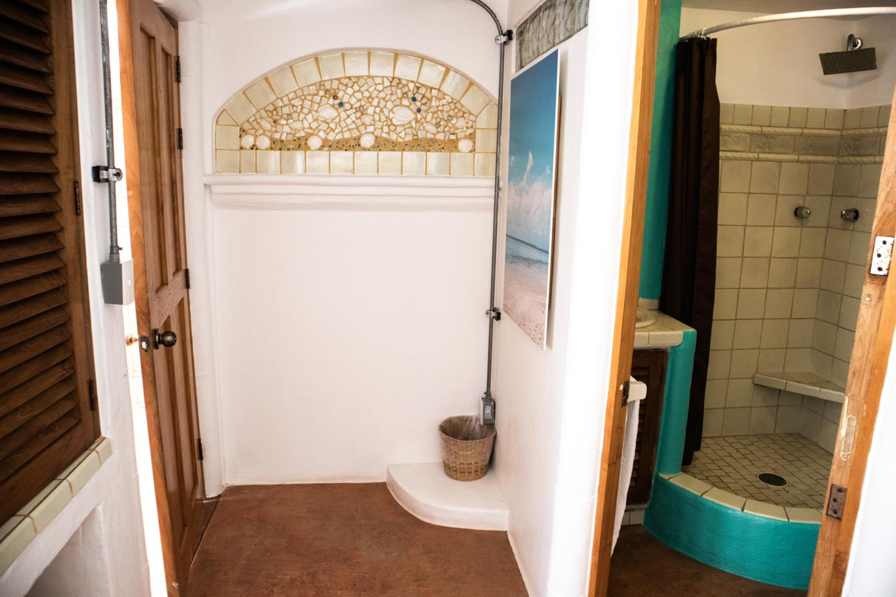 Standard Studio - Photo 6