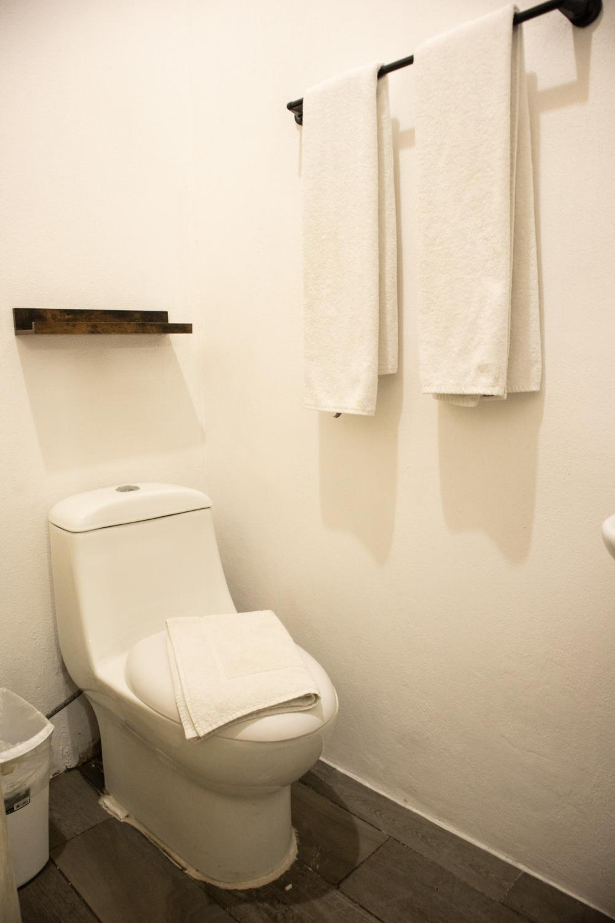 Budget Triple Room - Photo 12