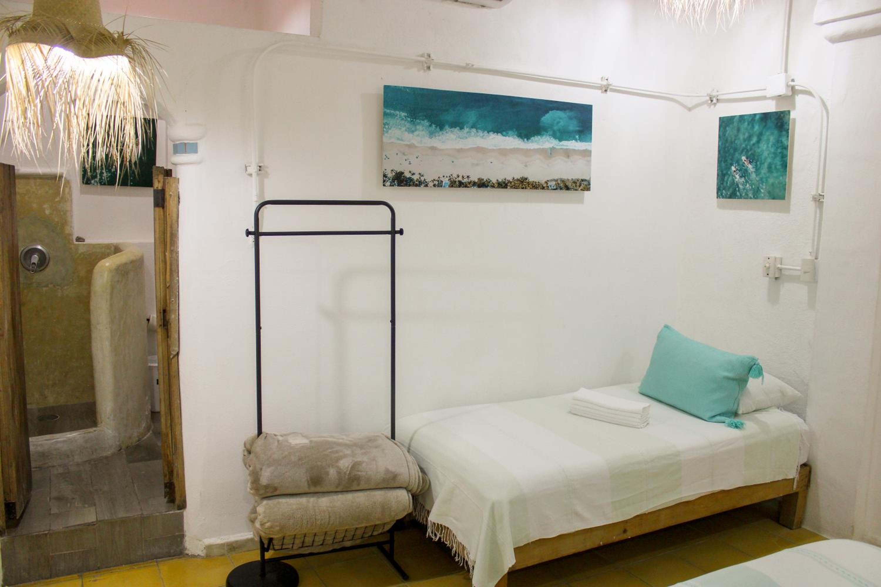 Budget Triple Room - Photo 3