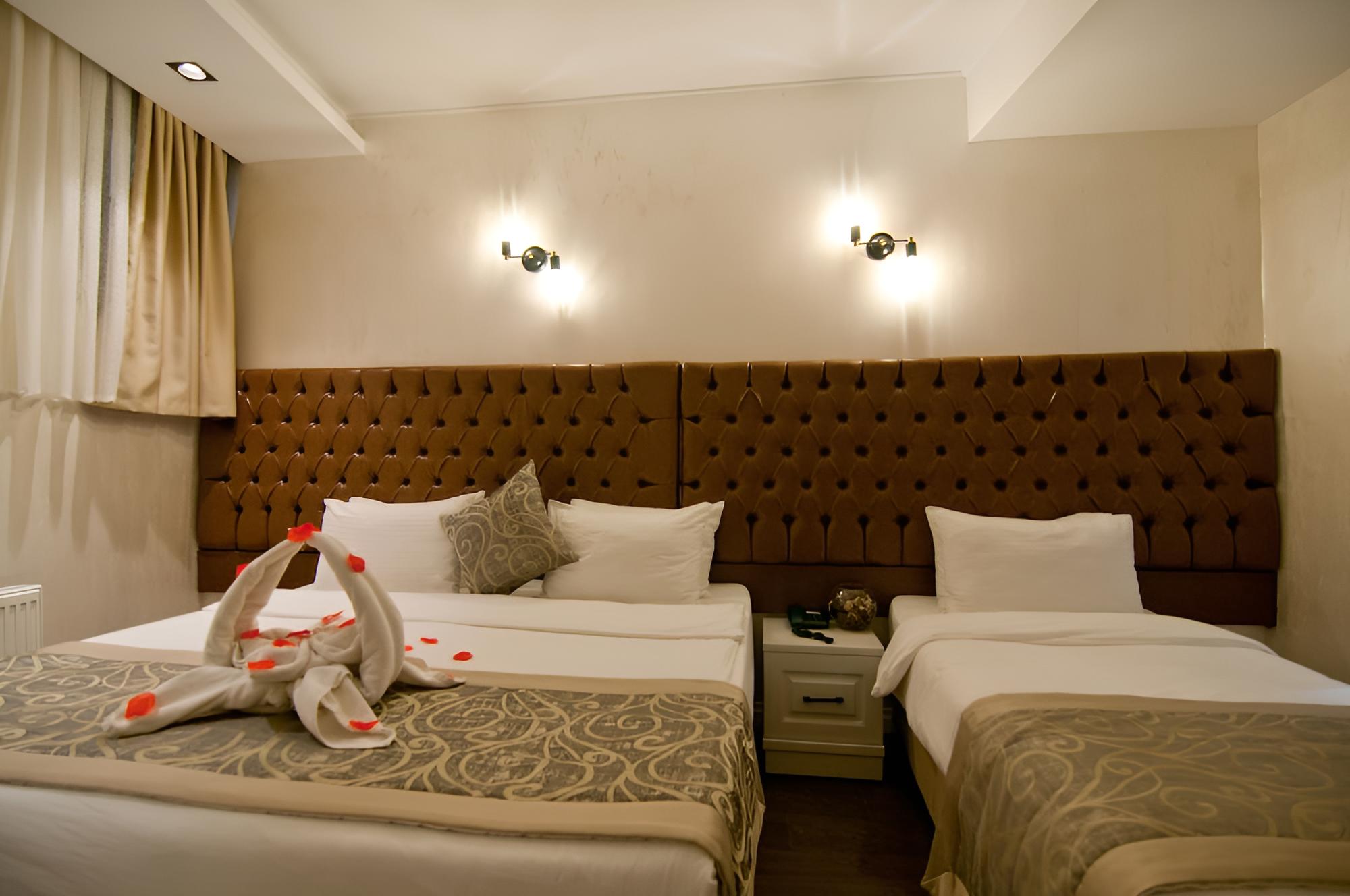 Classic Triple Room (Basement) photo 3