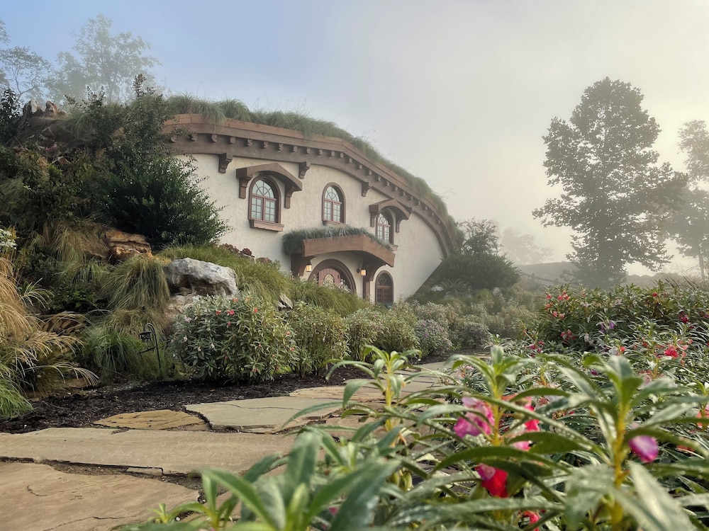 Luxury Bungalow, 2 Bedrooms, Fireplace, Mountain View