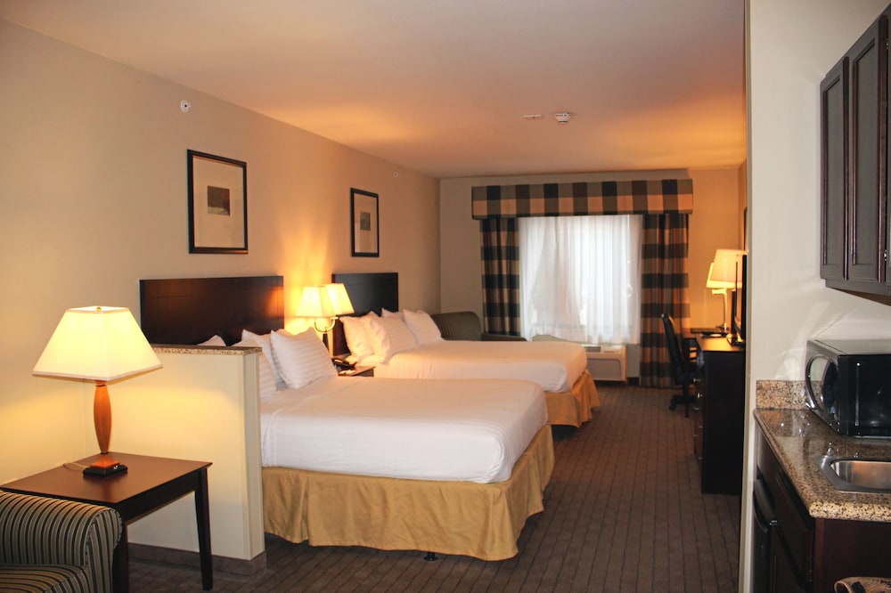Suite, 1 Queen Bed, Accessible (Mobility) - Photo 1