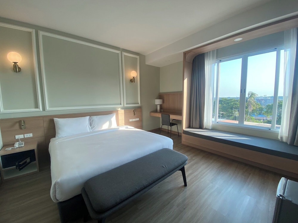 Deluxe Room, 2 Twin Beds - Photo 5